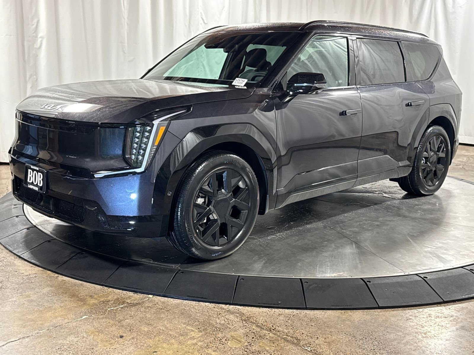 New 2026 Kia EV9 Land AWD/4WD image 1