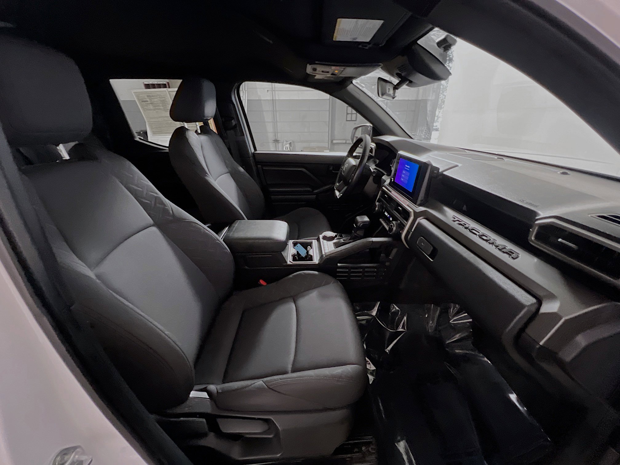 Used 2024 Toyota Tacoma SR5 image 31