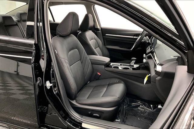 New 2025 Nissan Altima 2.5 SR w/ SR Premium Package image 36