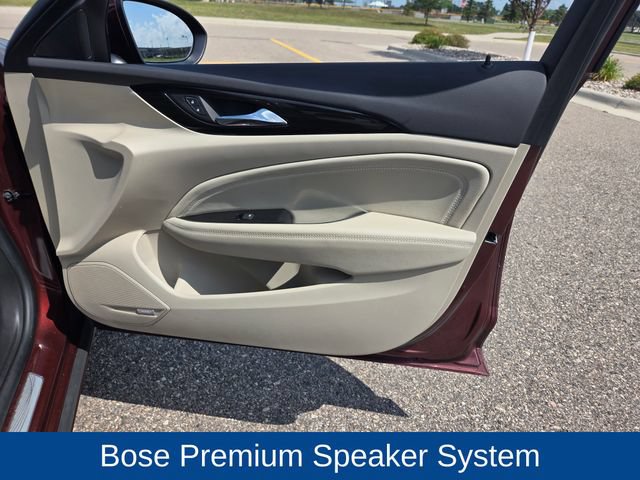 Used 2018 Buick Regal Essence w/ Driver Confidence Package #1 AWD/4WD image 39