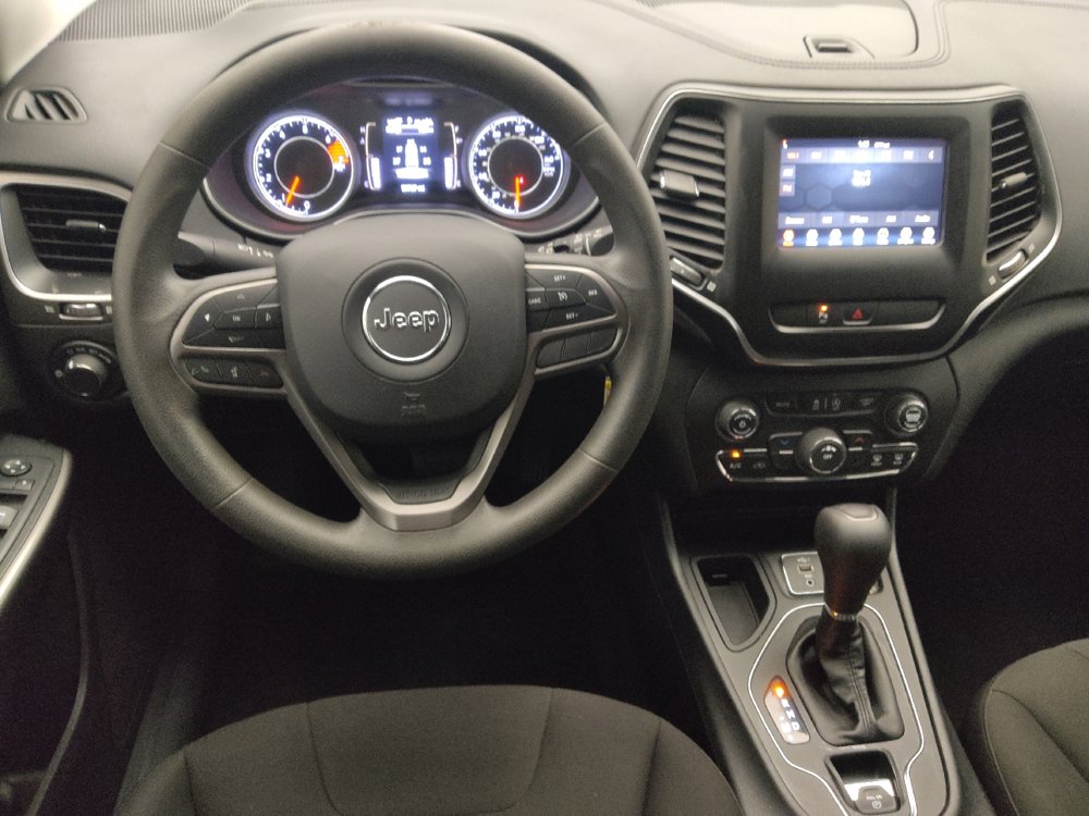 Used 2020 Jeep Cherokee Latitude FWD image 22