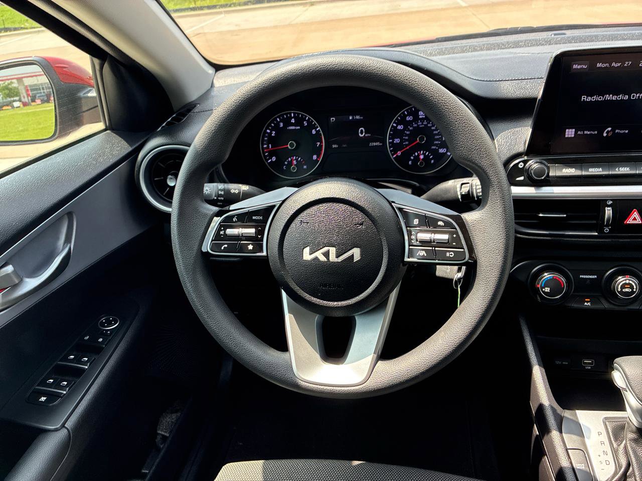 Used 2022 Kia Forte LXS w/ LXS Technology Package FWD image 50