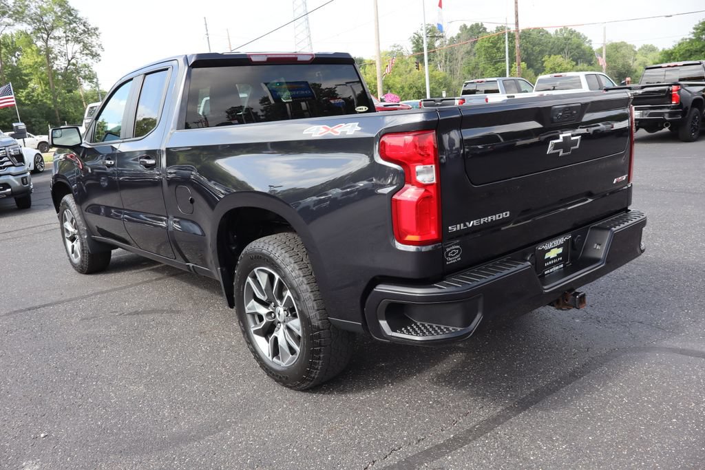 Used 2023 Chevrolet Silverado 1500 RST AWD/4WD image 3