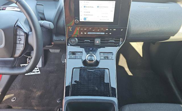 Used 2024 Subaru Solterra Premium image 7