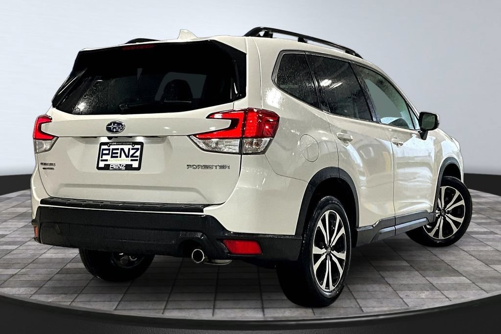 Used 2023 Subaru Forester Limited AWD/4WD image 6