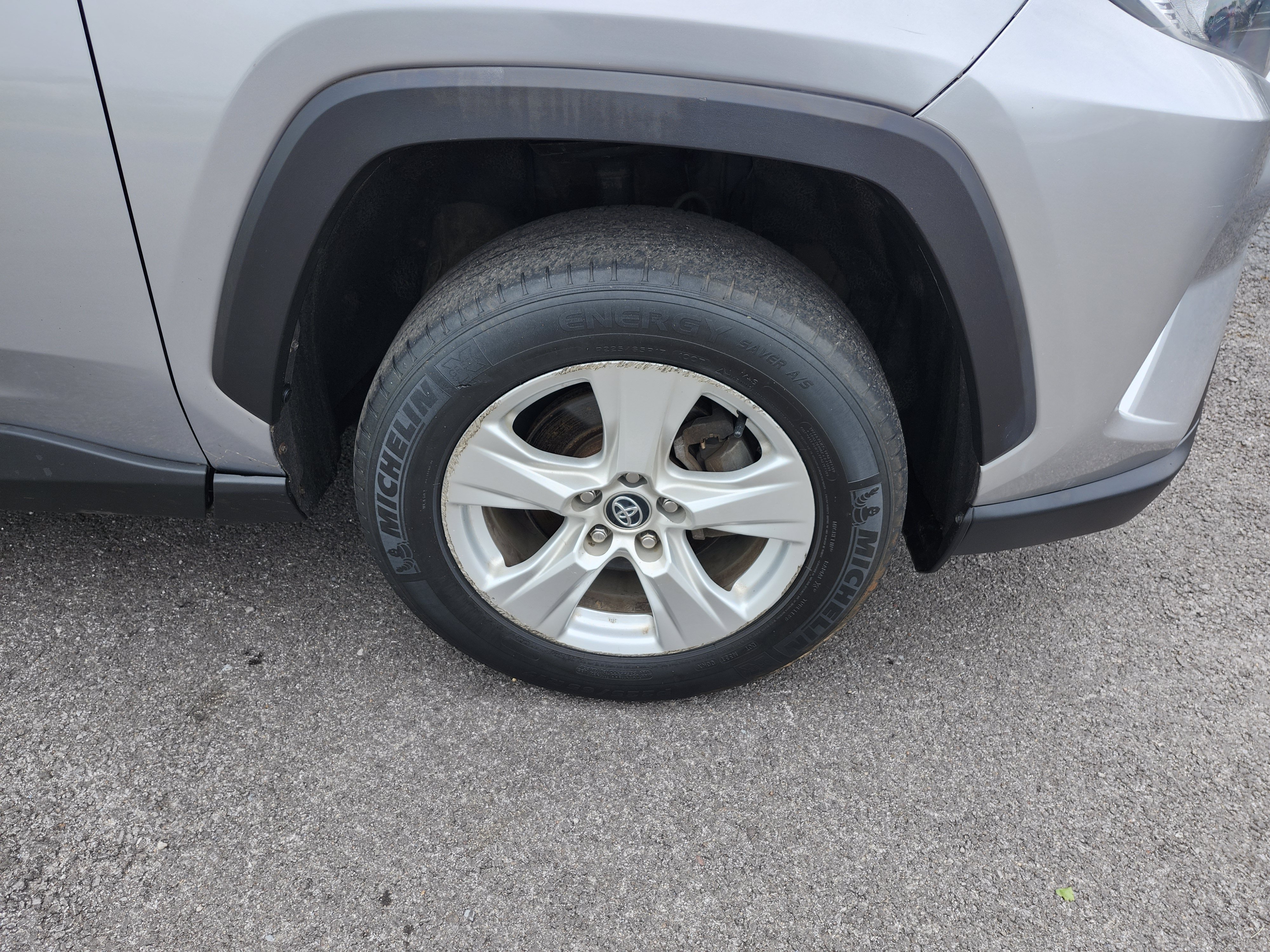 Used 2021 Toyota RAV4 XLE AWD/4WD image 10