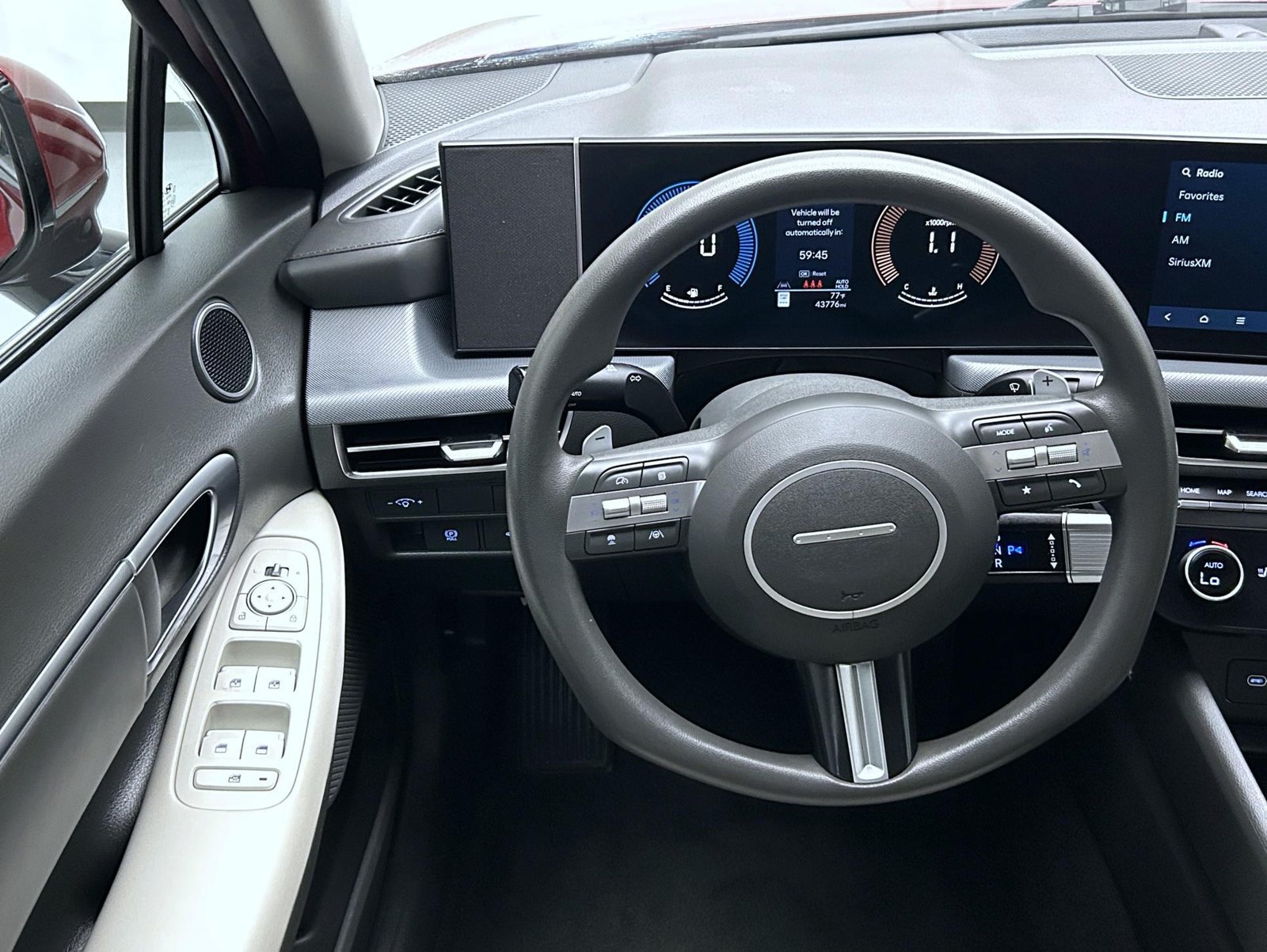 Used 2025 Hyundai Sonata SEL FWD image 12