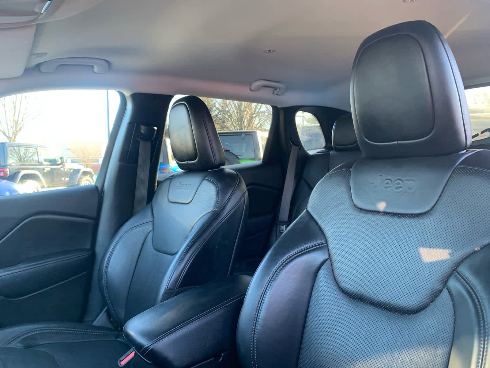 Used 2020 Jeep Cherokee Latitude Lux w/ Trailer Tow Group image 13