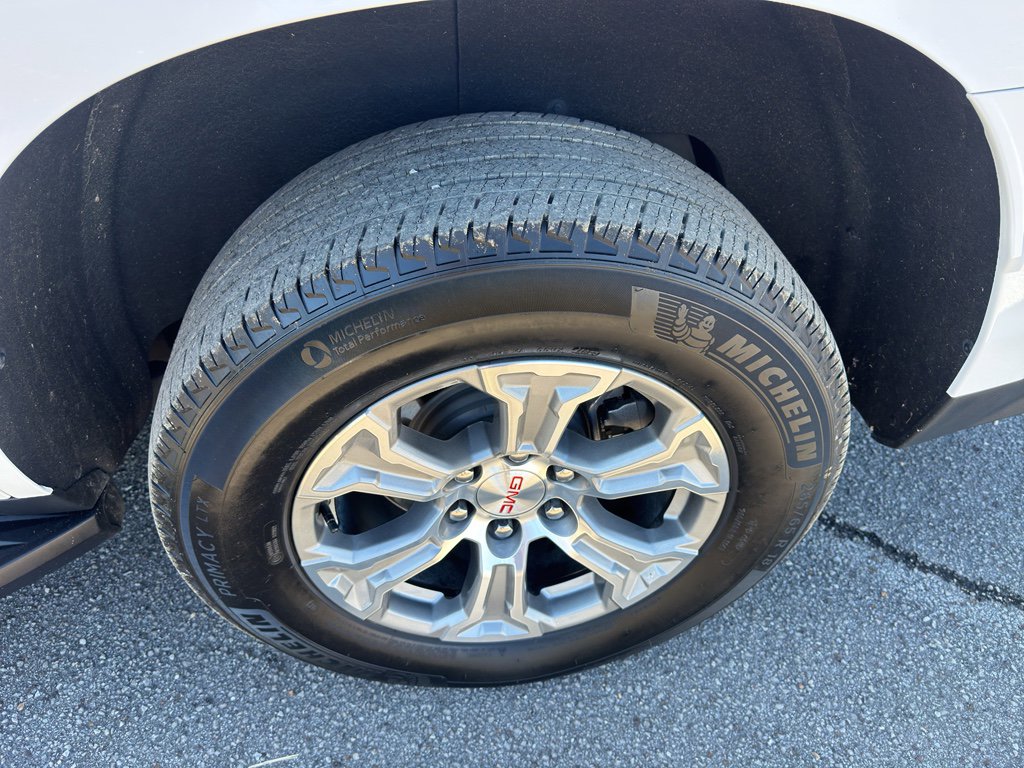 Used 2024 GMC Yukon SLE w/ Gmc Pro Safety Plus Package image 25