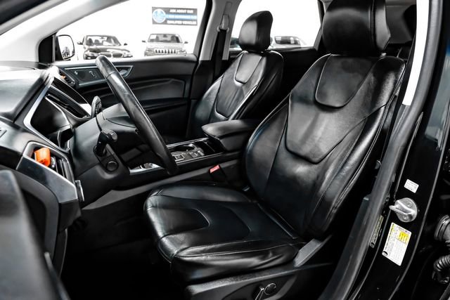 Used 2019 Ford Edge Titanium image 42