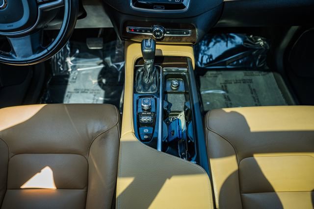 Used 2019 Volvo XC90 T6 Momentum w/ Advanced Package AWD/4WD image 26