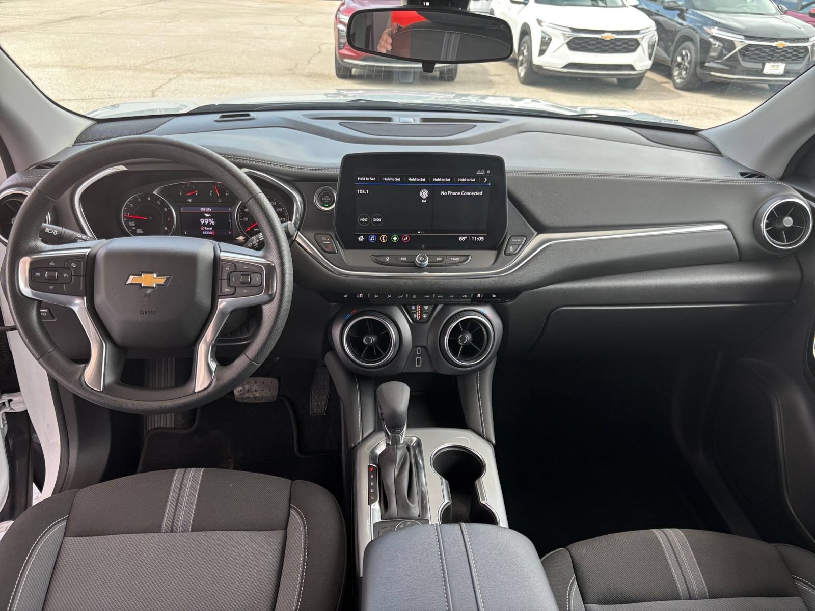Used 2025 Chevrolet Blazer LT FWD image 34
