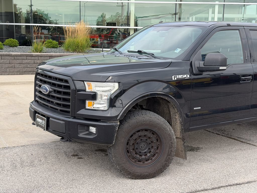 Used 2016 Ford F150 XLT w/ Equipment Group 302A Luxury AWD/4WD image 2