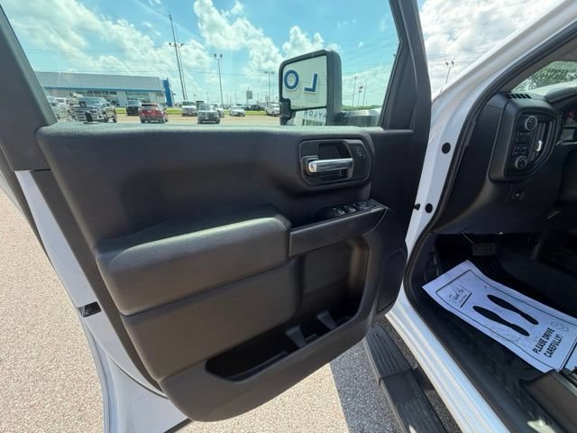 Used 2025 Chevrolet Silverado 3500 W/T AWD/4WD image 16