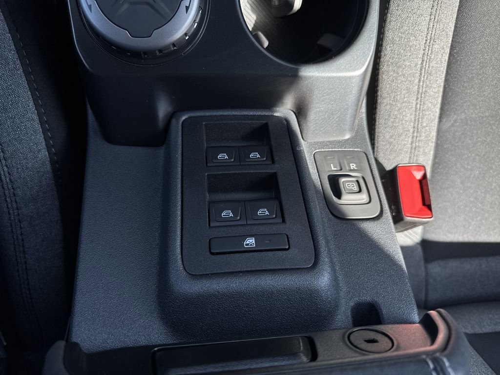 New 2025 Ford Bronco 4-Door image 27