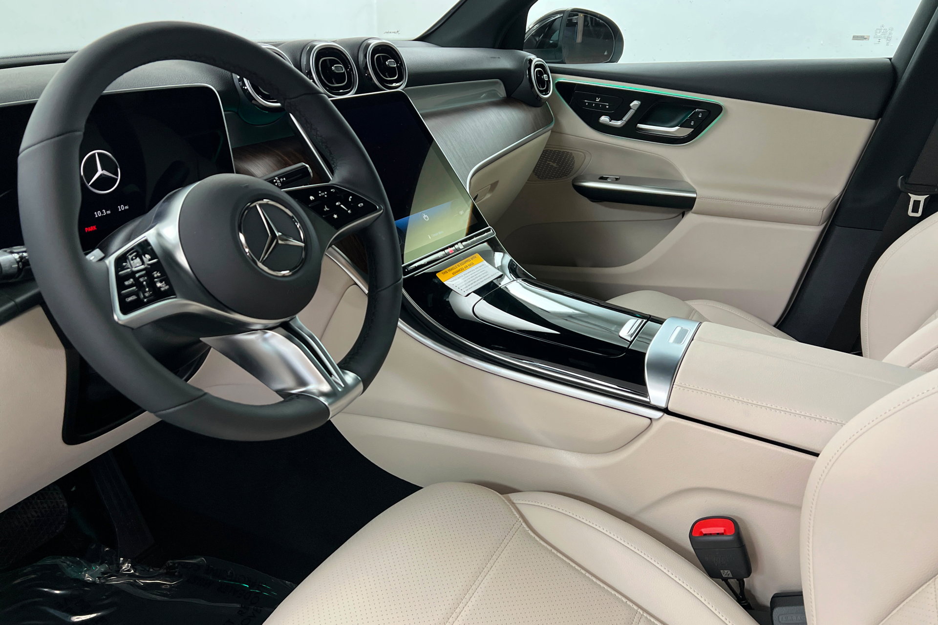 New 2026 Mercedes-Benz GLC 300 4MATIC image 15