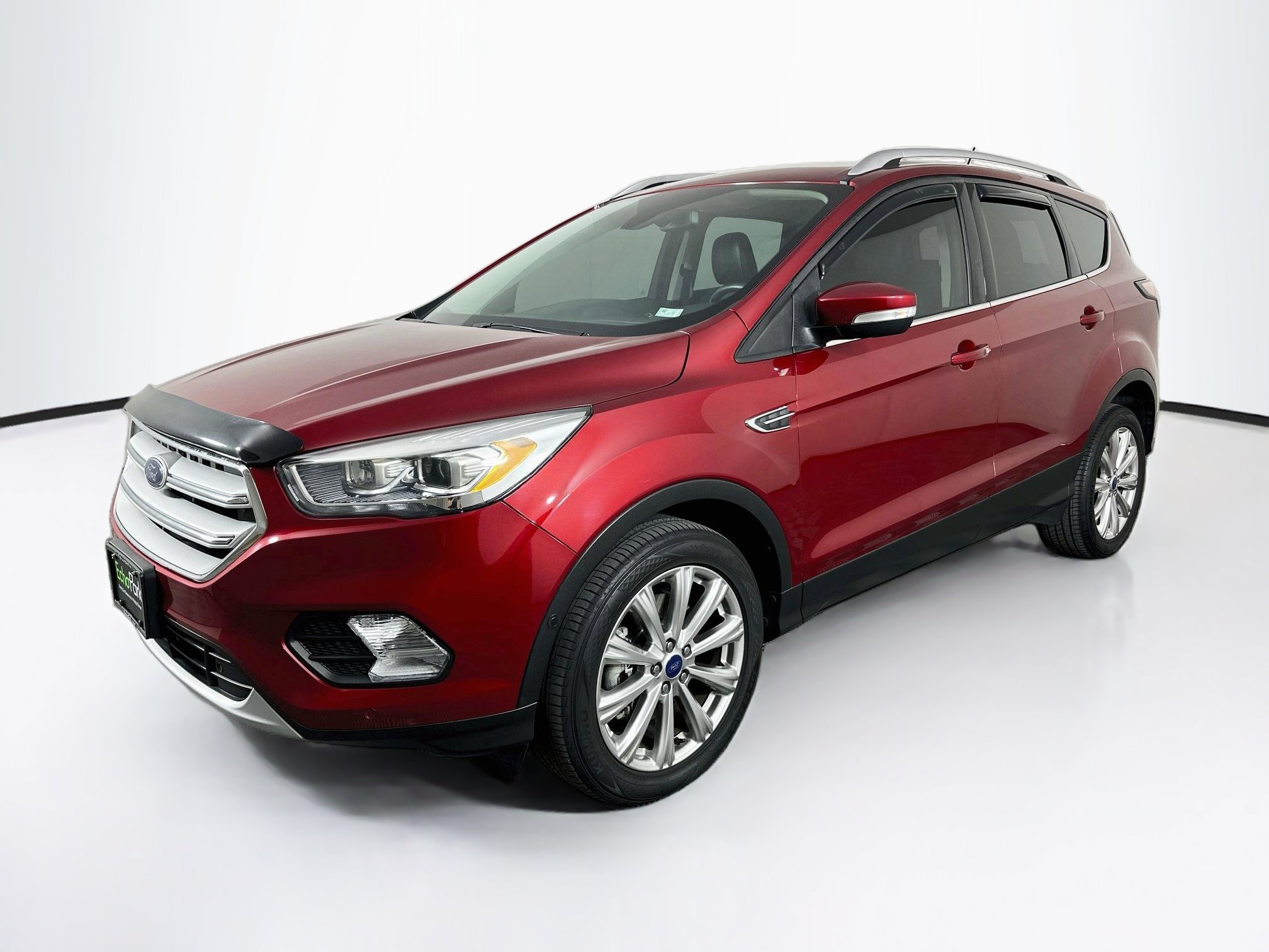 Used 2018 Ford Escape Titanium AWD/4WD image 3