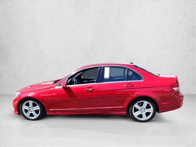 Used 2011 Mercedes-Benz C 300 4MATIC Sedan image 2