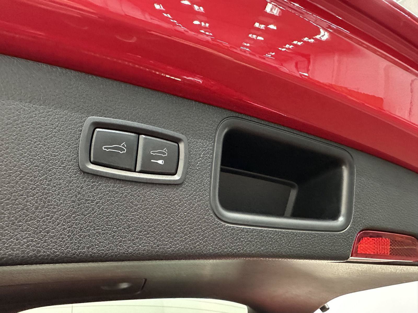 Certified 2023 Porsche Macan GTS AWD/4WD image 37