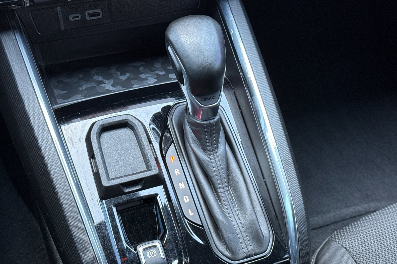 Used 2024 GMC Canyon Elevation w/ Convenience Package image 27