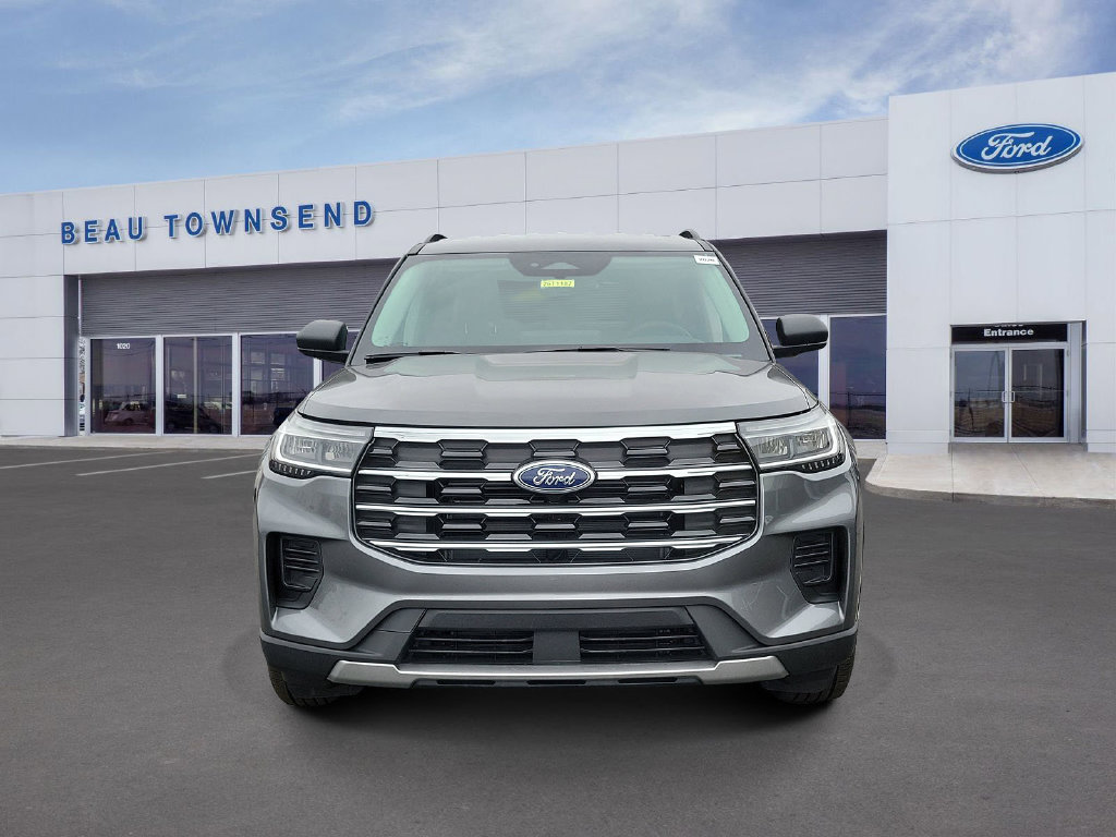 New 2026 Ford Explorer Active RWD image 2