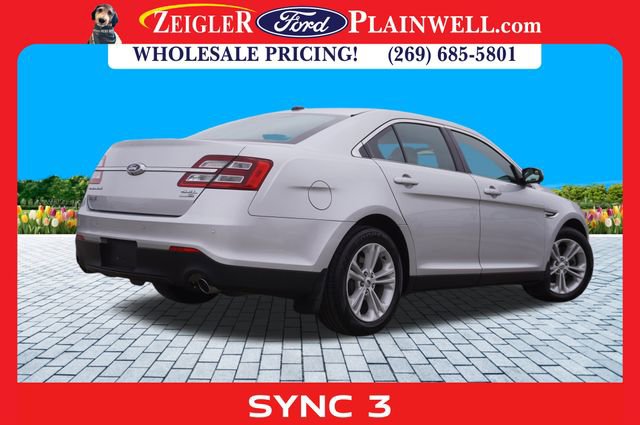 Used 2016 Ford Taurus SEL w/ Equipment Group 201A image 3