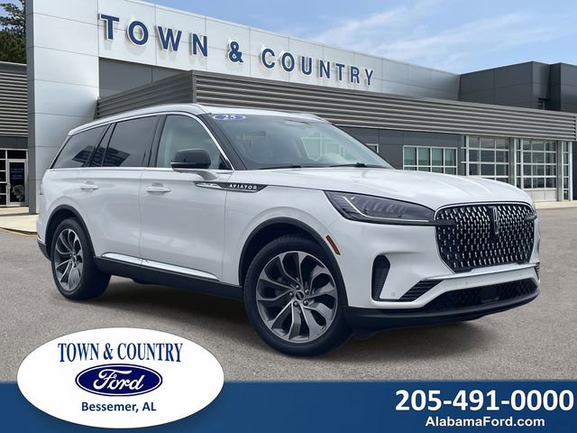 Used 2025 Lincoln Aviator AWD image 1