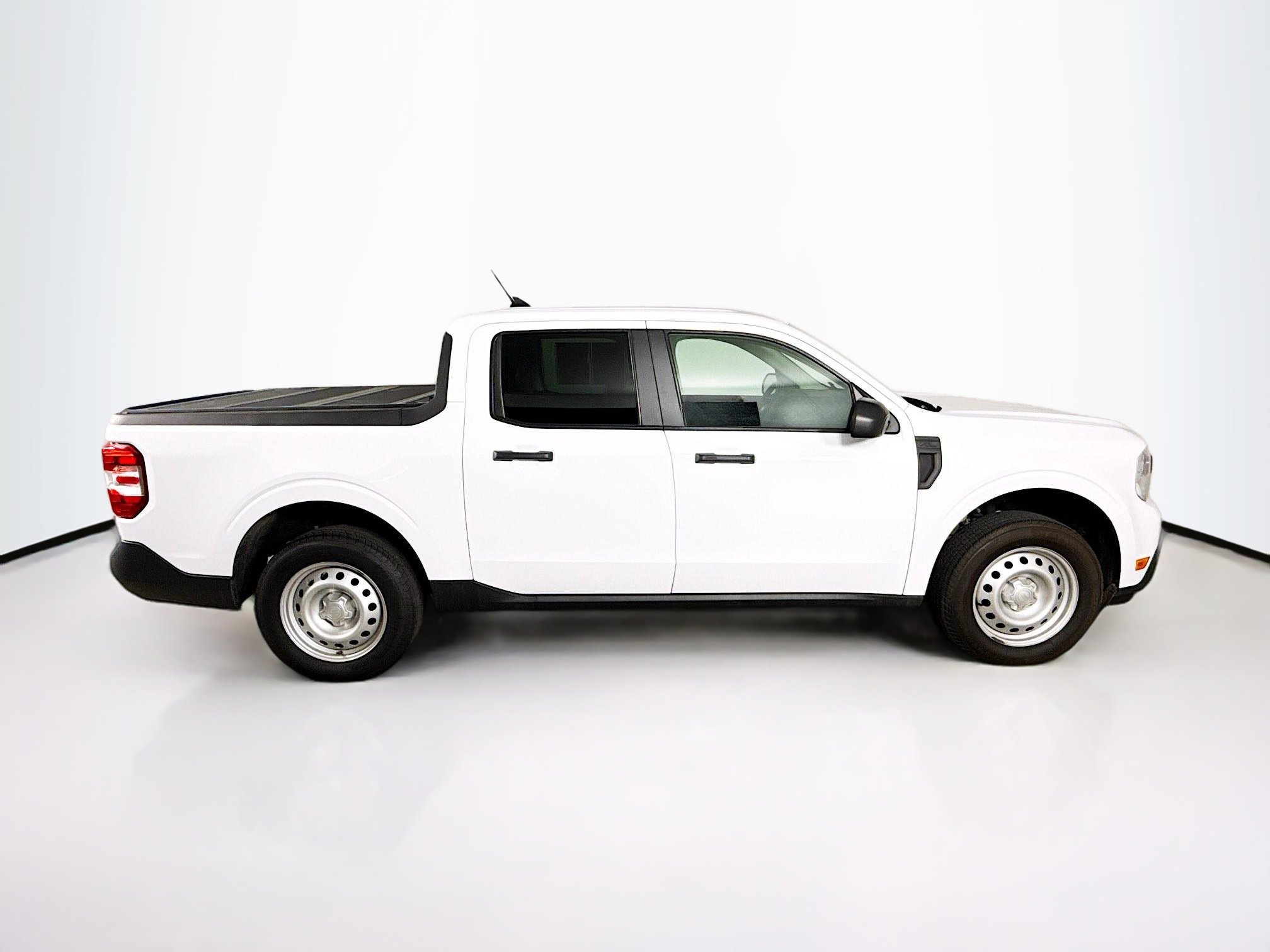 Used 2022 Ford Maverick XL w/ Equipment Group 100A Standard image 2