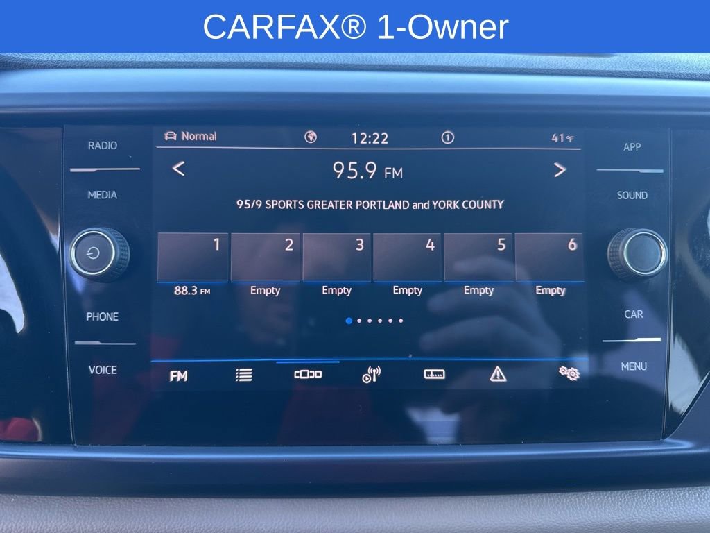 Used 2022 Volkswagen Taos SE image 21