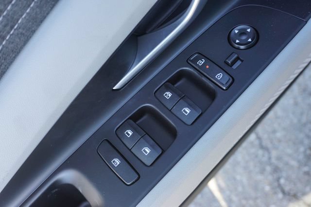 New 2026 Hyundai Elantra Limited FWD image 11