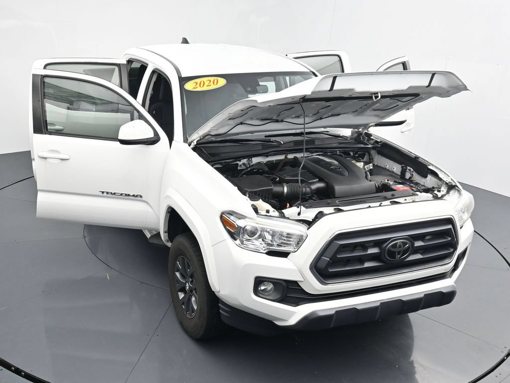 Used 2020 Toyota Tacoma SR5 AWD/4WD image 39