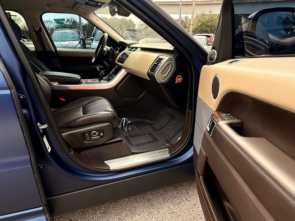 Used 2018 Land Rover Range Rover Sport HSE Dynamic image 42