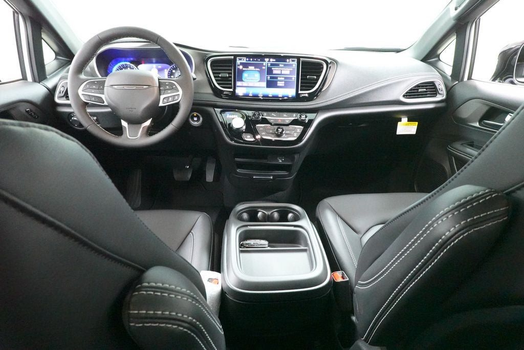 New 2027 Chrysler Pacifica Select FWD image 9
