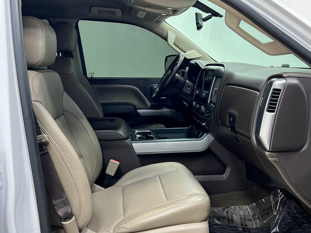 Used 2018 Chevrolet Silverado 1500 LTZ Z71 w/ LTZ Plus Package AWD/4WD image 36