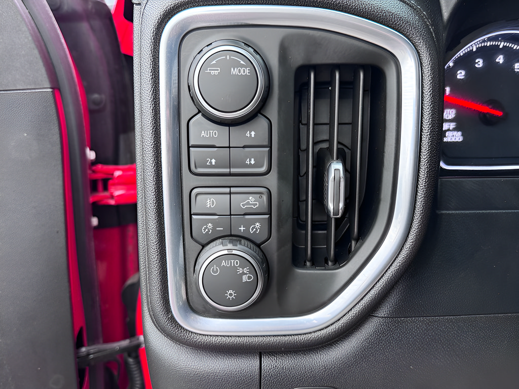 Used 2020 Chevrolet Silverado 1500 LT Trail Boss AWD/4WD image 19
