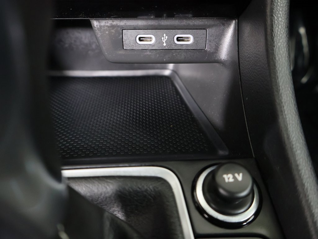 Used 2025 Volkswagen Jetta Sport image 5