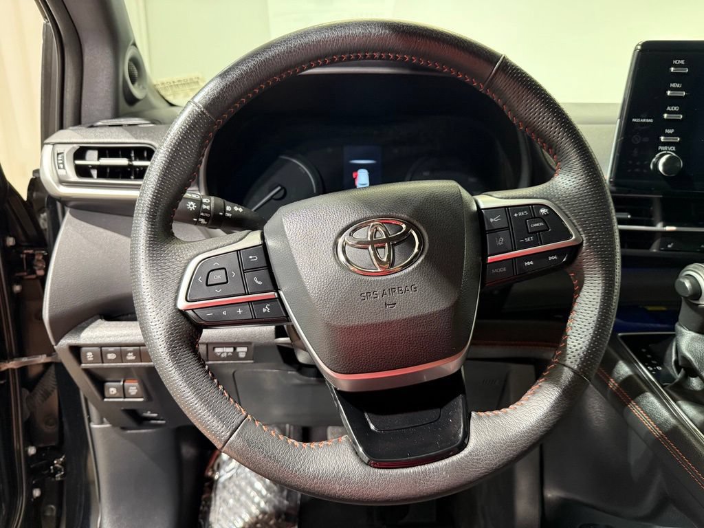 Certified 2023 Toyota Sienna XSE w/ XSE Plus Package AWD/4WD image 25