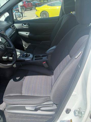 Certified 2025 Nissan Leaf S FWD image 12