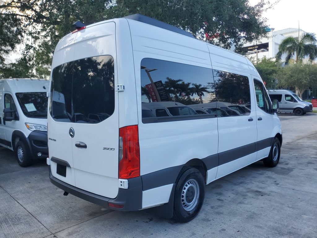 Used 2024 Mercedes-Benz Sprinter 2500 image 6
