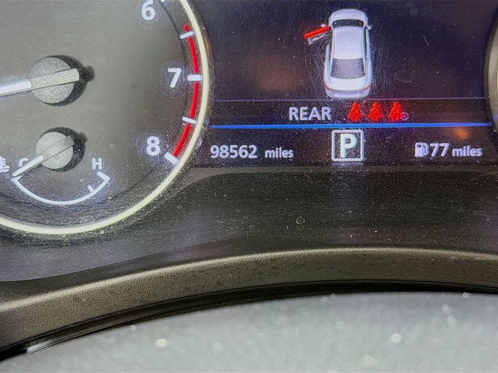 Used 2020 Nissan Sentra SR image 27