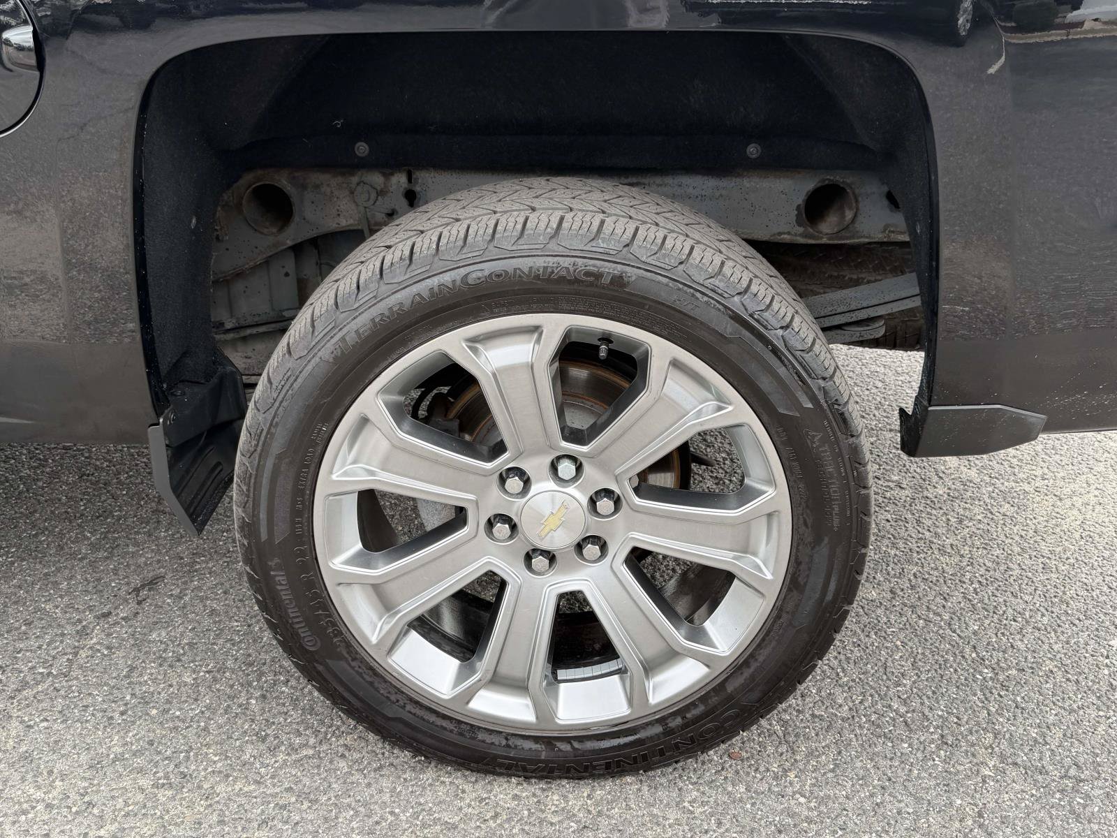 Used 2018 Chevrolet Silverado 1500 High Country AWD/4WD image 37