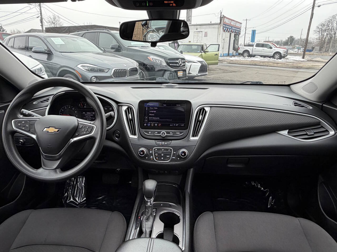 Used 2022 Chevrolet Malibu LT FWD image 18