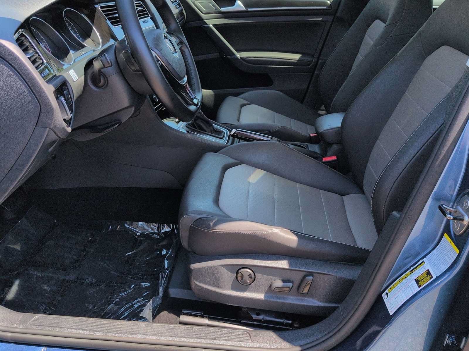 Used 2015 Volkswagen Golf TDI SEL FWD image 17
