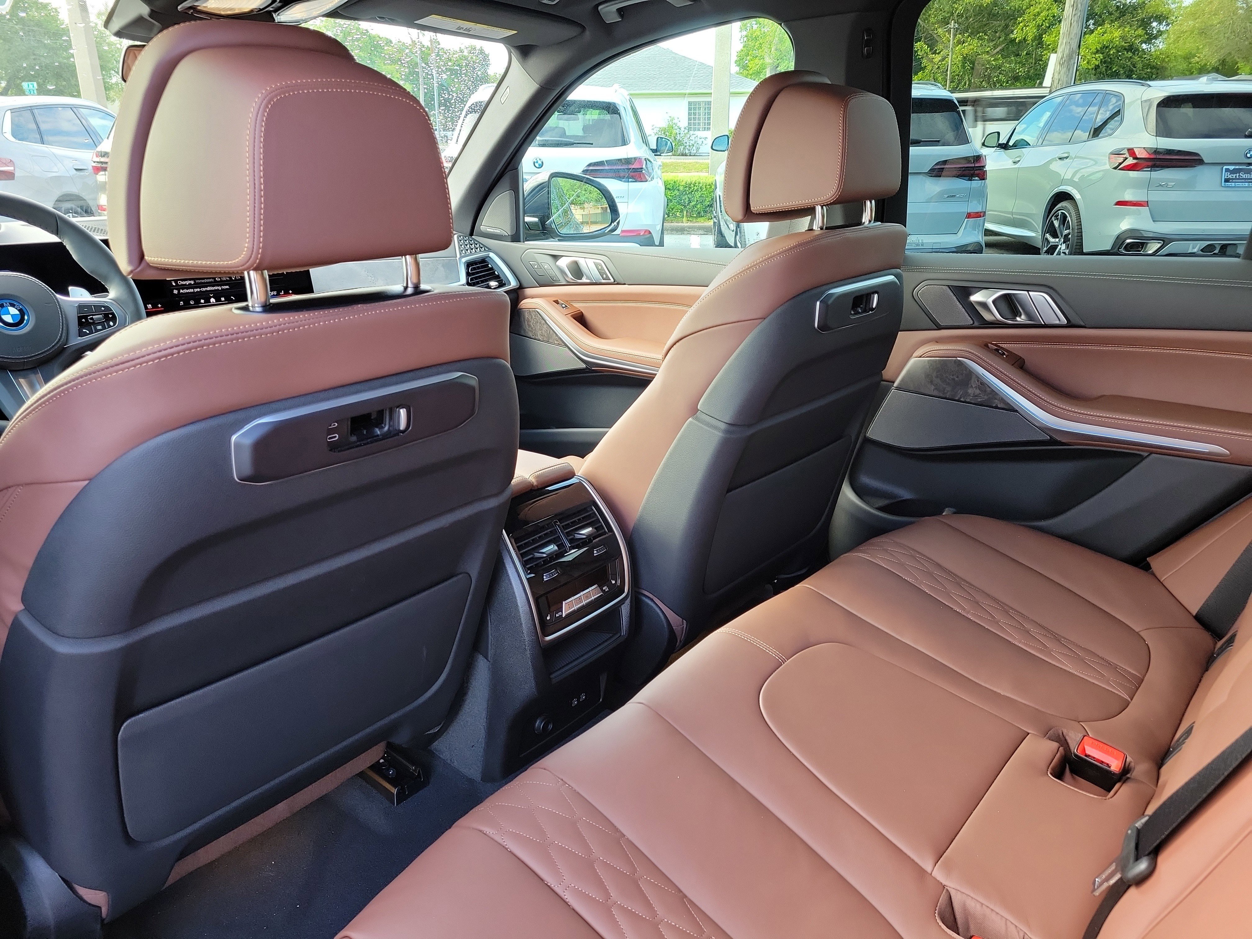 New 2026 BMW X5 xDrive50e w/ M Sport Package image 9