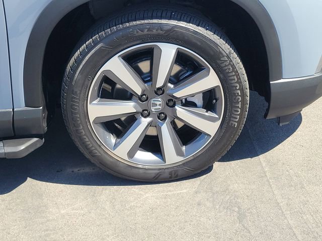 Certified 2025 Honda Pilot Touring image 5