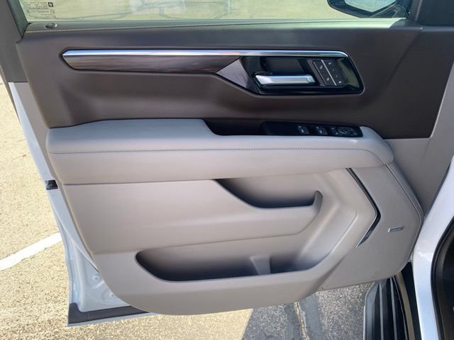 New 2026 Chevrolet Tahoe LT w/ Comfort Package AWD/4WD image 12