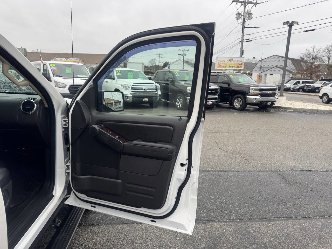 Used 2010 Ford Explorer Limited image 38