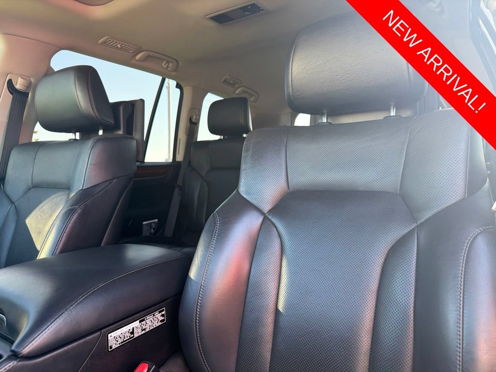Used 2018 Lexus LX 570 4WD w/ Luxury Package image 8