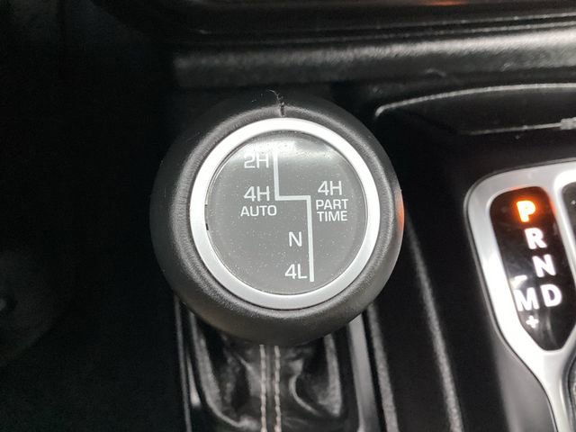 Used 2018 Jeep Wrangler Unlimited Sahara image 27