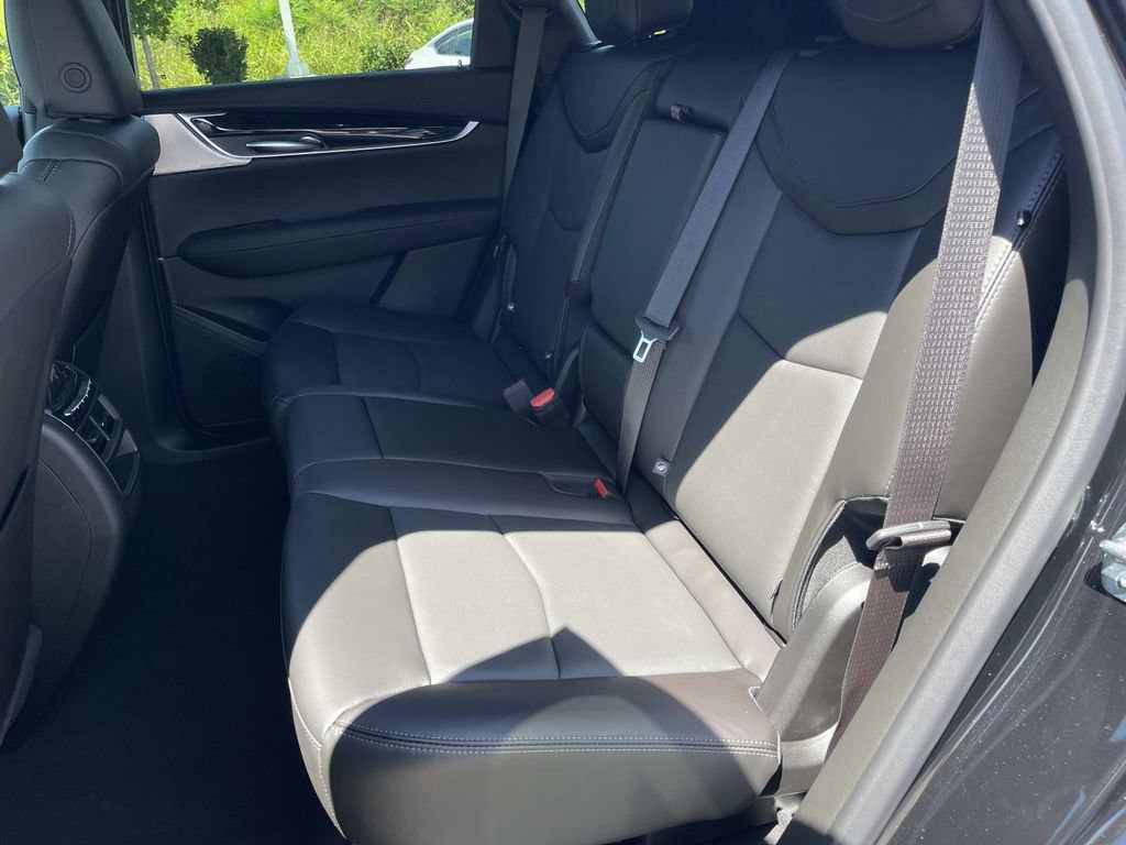 New 2026 Cadillac XT5 Premium Luxury w/ Driver Assist Package FWD image 18